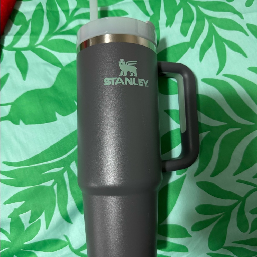 Brand new Stanley 40oz bottle